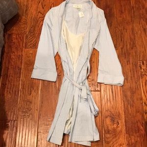 Soft, lightweight robe